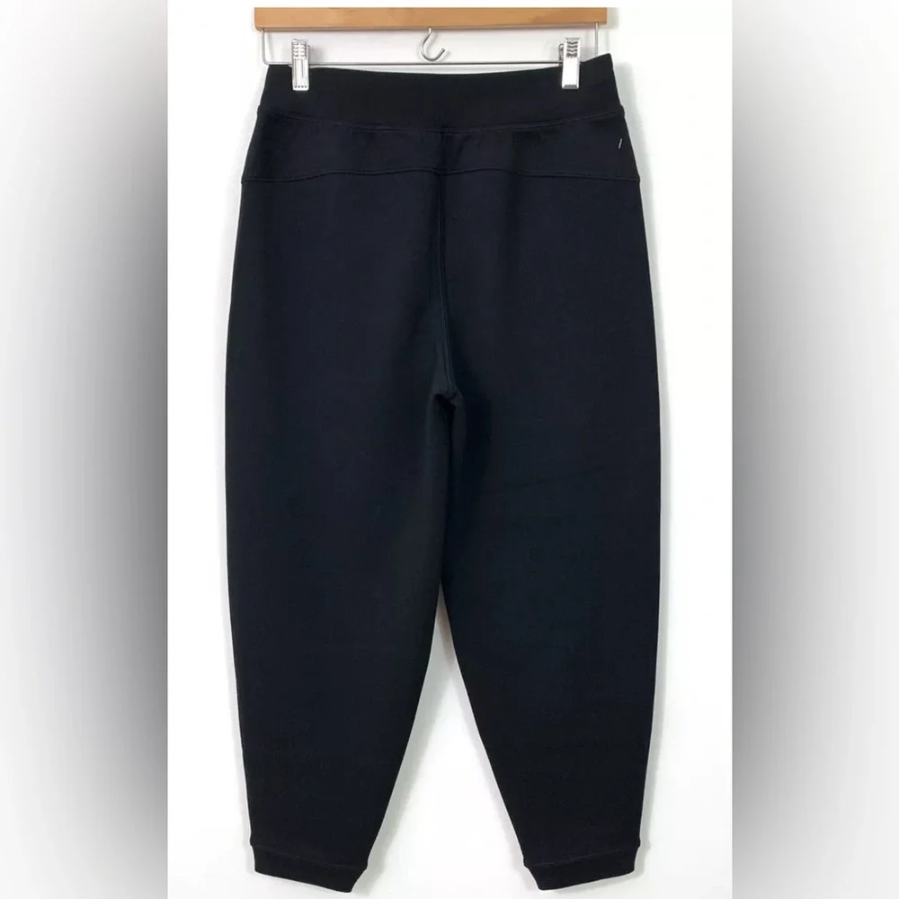 NWT Athleta Get Set Hybrid Barrel Leg Jogger Pants Size 8 High Waist Black - Picture 3 of 7